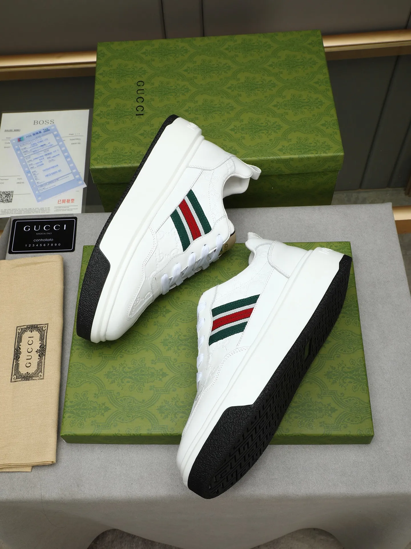 Men's shoes 💰480 New men's shoes GUCCI Fashion trend Made of first-layer calfskin ➕ washed sheep lining! The foot feels super comfortable and the workmanship is impeccable. Foam ultra-light outsole, size: 38-44 (45 customized) 4 colors to choose from!